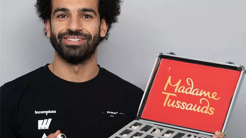 السفير البريطاني: محمد صلاح أفضل لاعب في العالم وفخر لأهل مدينة ليفربول.. فيديو