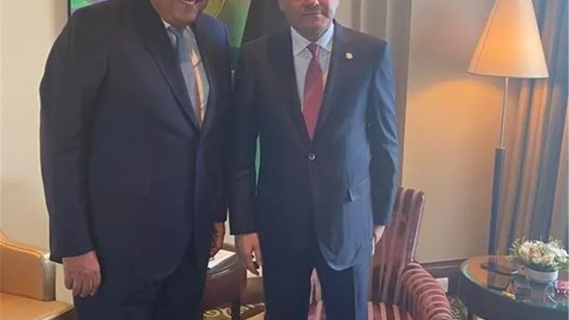 وزير الخارجية يلتقي رئيس حكومة الوحدة الوطنية الليبية