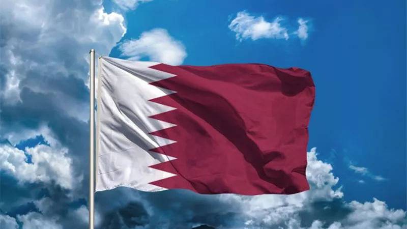 قطر تلزم أصحاب العمل بتوفير تأمين صحي للوافدين وأسرهم