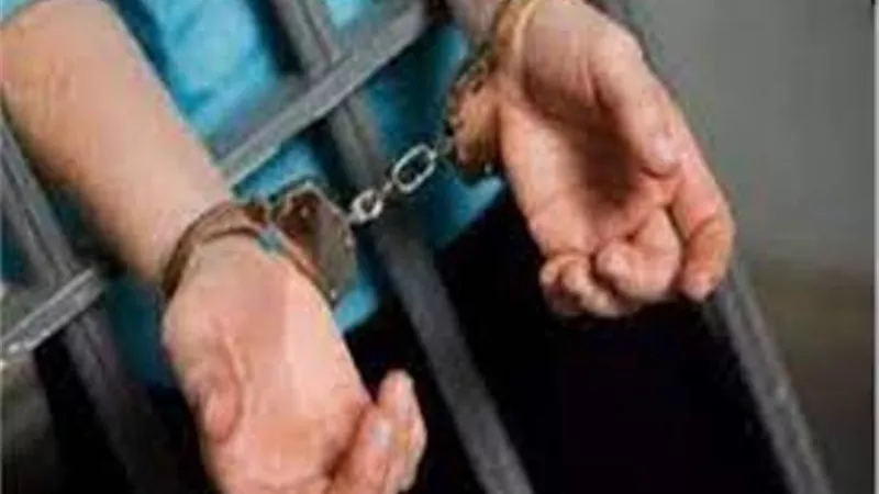 بعد نشرها فيديو على صفحتها الشخصية يتضمن قيام أحد الأشخاص بإيحاءات منافية للآداب .. ضبط طالب لتشهيره بطالبة القاهرة