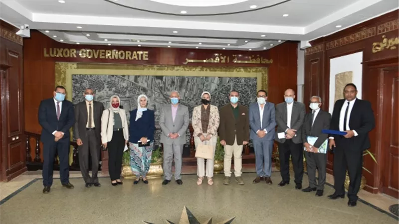 محافظ الأقصر يترأس إجتماع اللجنة العامة لحماية الطفولة