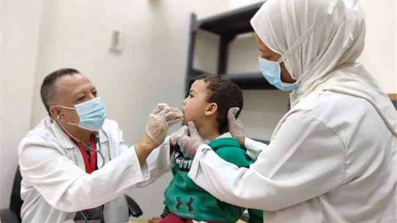 فحص وعلاج ١٨٦٧ مواطنا بالمجان فى قافلة طبية بجبل الطير في المنيا..صور