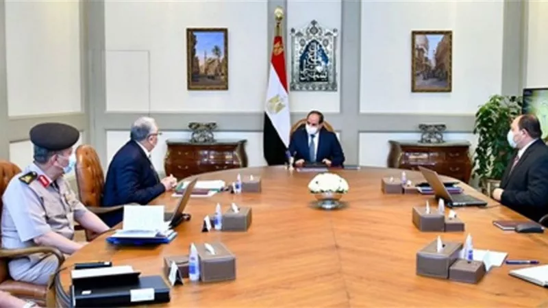 الرئيس السيسي يتابع الموقف التنفيذي لمشروعات تنمية الثروة الحيوانية ومراكز تجميع الألبان