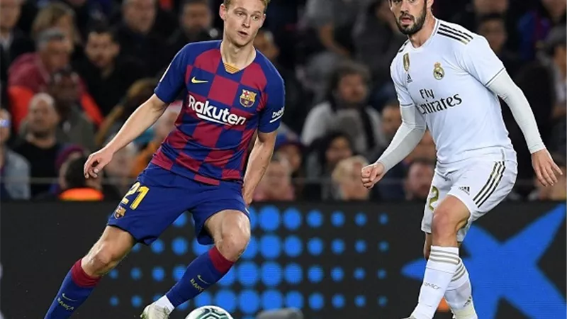 كلاسيكو الارض.. برشلونة يستضيف ريال مدريد عصرا
