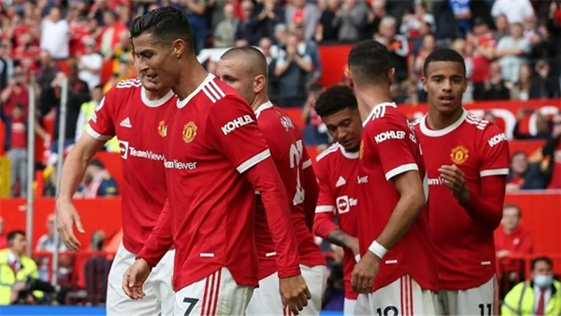 رونالدو وراشفورد يقودان التشكيل المتوقع لـ 
