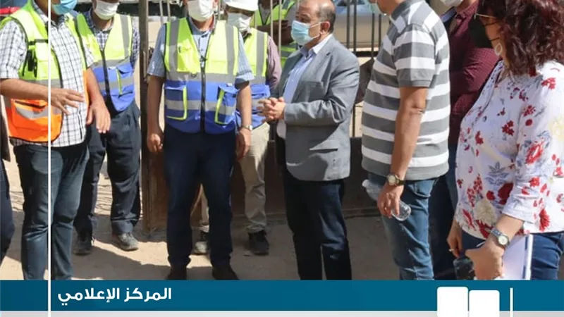 درة يتفقد الوضع التنفيذي لمشروع نظام تجميع مياه الصرف الصحي بقري دير درنكة باسيوط