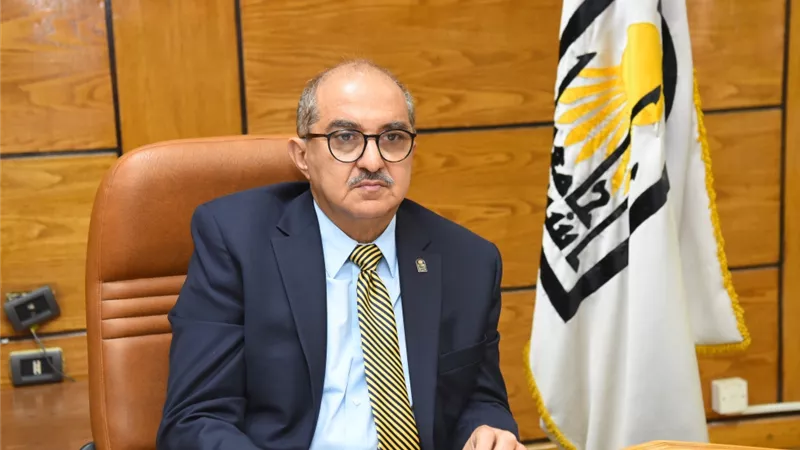 مجلس جامعة أسيوط يوافق على تعيين 20 أستاذاً بعدد من كليات الجامعة
