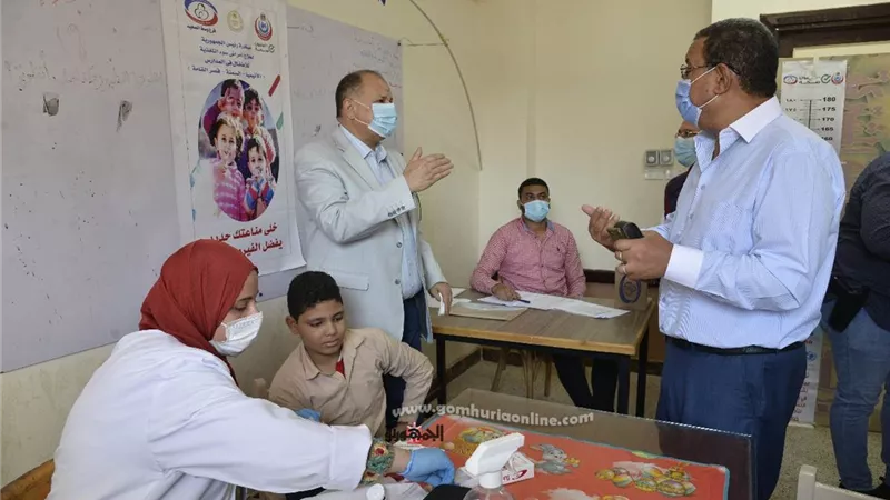 محافظ أسيوط يتفقد فعاليات المبادرة الرئاسية للكشف عن أمراض السمنة وقصر القامة ويعلن تقديم كافة سبل الدعم للمبادرة واستهداف جميع المدارس