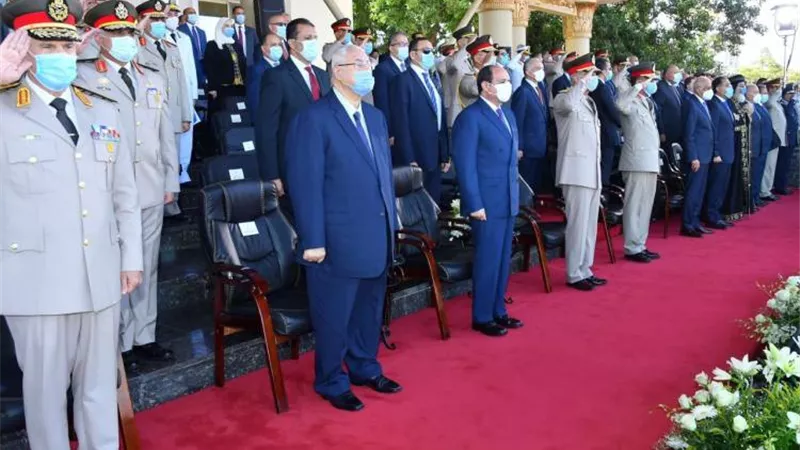 الرئيس السيسي يصل الكلية الحربية لحضور حفل تخرج دفعات جديدة