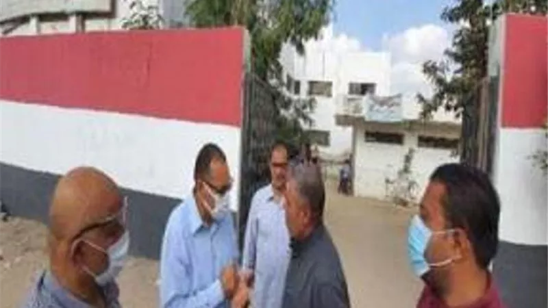 محافظ الشرقية يُفاجئ مركز طب أسرة سوادة بفاقوس ويلتقي المواطنين