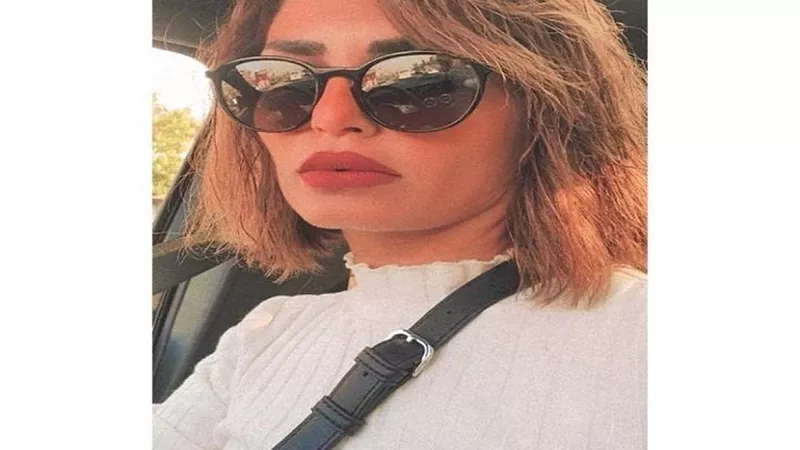 منة فضالي تبدأ يومها بسيلفى عبر إنستجرام وتعلق : صباح الخير