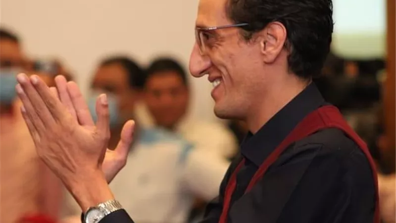 مهرجان شرم الشيخ يعلن سامح بسيوني أفضل شخصية مسرحية شابة 2021