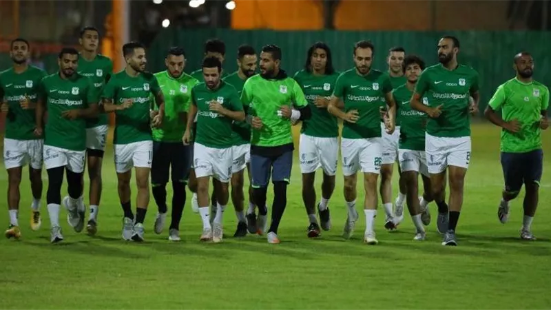 المصري يكشف أسباب تمرد اللاعبين.. ويتوعدهم بعقوبات صارمة