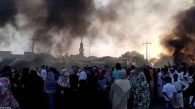حقيقة ما يحدث فى السودان.. الجيش أنقذ البلاد من الاقتتال الداخلى