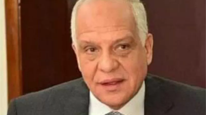 محافظ الجيزة يتابع نسب تنفيذ خطط التطوير بالاحياء