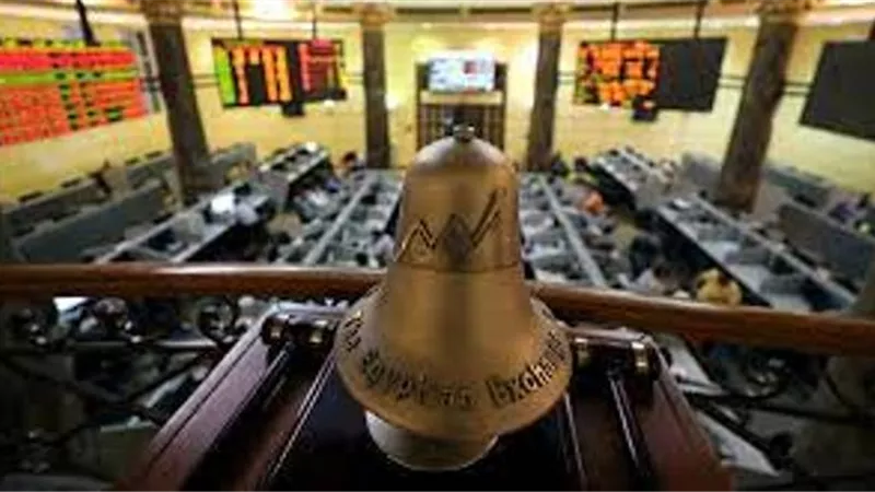 رئيس البورصة : نشاط وإقبال للمستثمرين في أول يوم من غير طوارئ .. فيديو