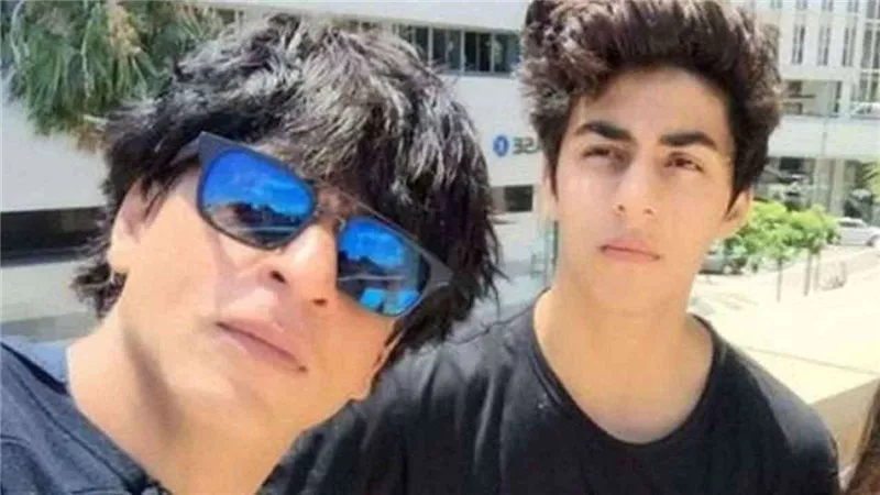 رسائل واتساب مسربة تكشف تورط ابن شاروخان في قضية المخدرات