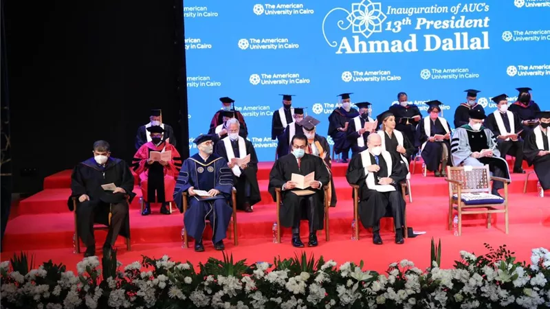 وزير التعليم العالي يشهد حفل تنصيب الرئيس الجديد للجامعة الأمريكية بالقاهرة