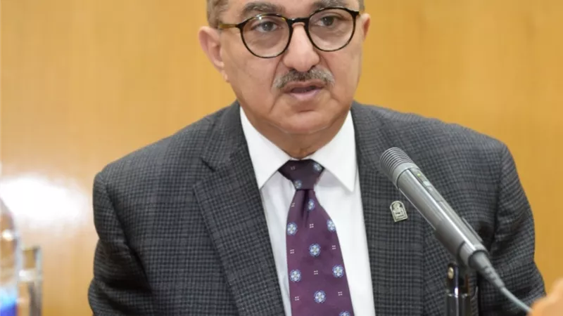 رئيس جامعة أسيوط يعين 4 رؤساء أقسام بكليتى الطب والفنون الجميلة