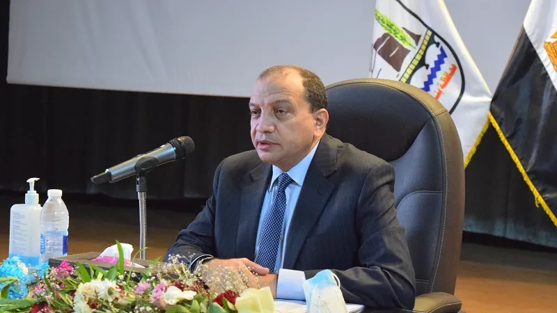 معامل كمبيوتر بالكليات والمدن الجامعية استعدادا لتفعيل الكتاب الإلكتروني ببني سويف