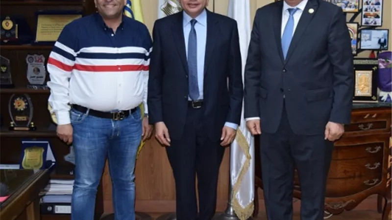 رئيس جامعة بنى سويف يستقبل أعضاء مجلسي النواب والشيوخ