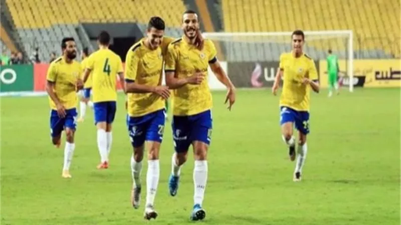 شكرى وشونجا يقودان هجوم الإسماعيلى أمام الأهلى