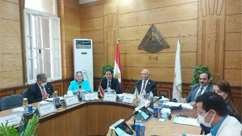 رئيس جامعة بنها : استكمال رفع المقررات الدراسية على المنصات الرقمية تيسيرا على الطلاب