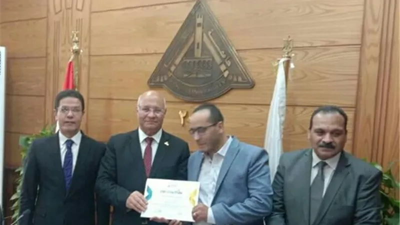 مجلس جامعة بنها يكرم 13 عالما بقائمة السيفير الدولية لأفضل 2% فى العالم