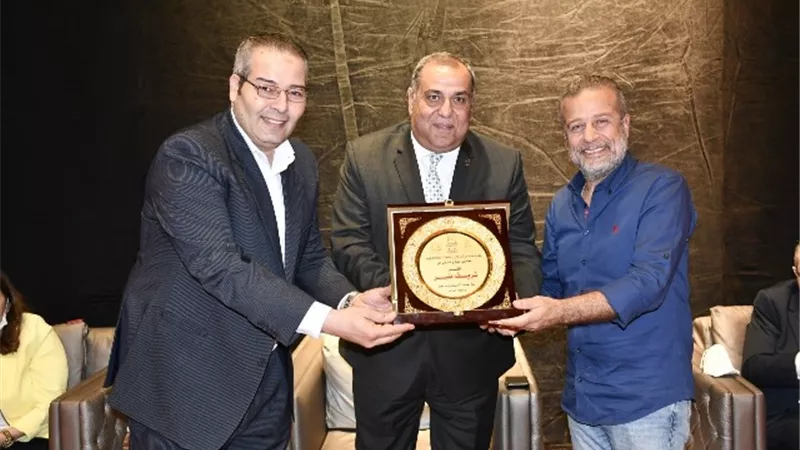 الجيش المصرى والانجازات ودور الفن كقوى ناعمة ندوة فى جامعة حلوان.. بالصور