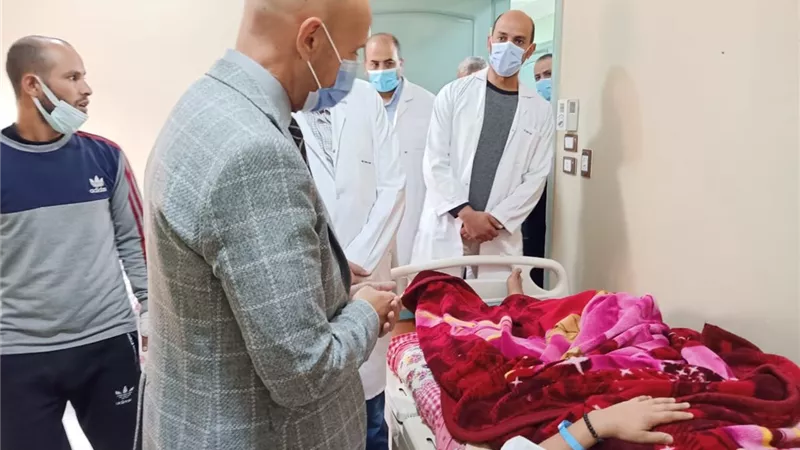 وكيل وزارة الصحة بالشرقية يتفقد سير العمل بمستشفي أبوحماد