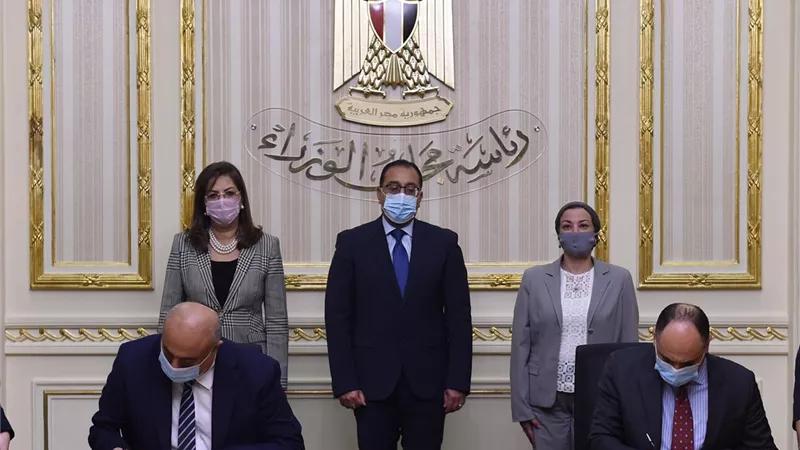 رئيس الوزراء يشهد مراسم توقيع بروتوكول تعاون بشأن تطوير البنية المعلوماتية بوزارة البيئة