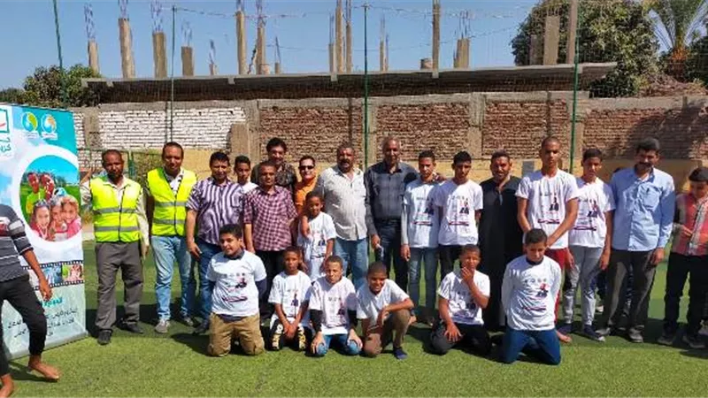 انتهاء فاعليات القافلة المائية بقرى أبوتشت فى قنا.. بالصور