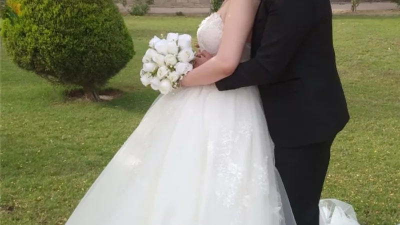 ألف مبروك بمناسبة الزفاف السعيد