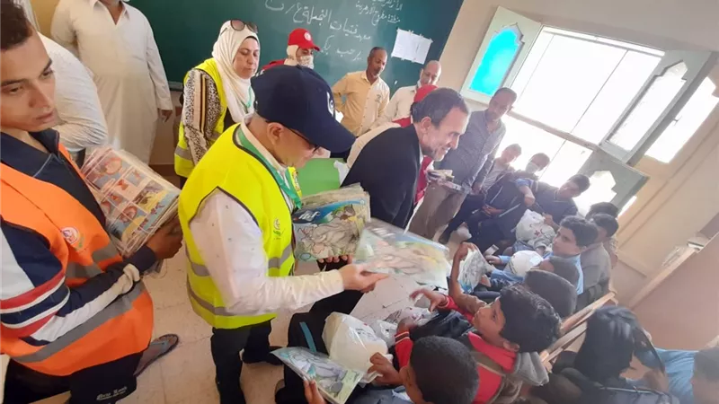 الكشف علي ٢٦٠٠ حالة من اهالي النجيلة في قافلة اللجنة الازهر الطبية والاغاثات