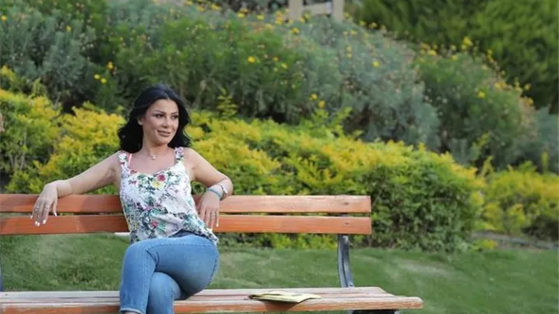 بإطلالة مبهجة .. منى ممدوح تشارك جمهورها أحدث ظهور ..صور
