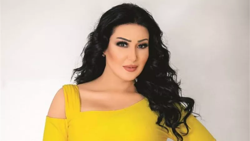 سمية الخشاب: أنا حلوة من غير ميك أب وذوقي حلو وبعرف ألبس.. فيديو