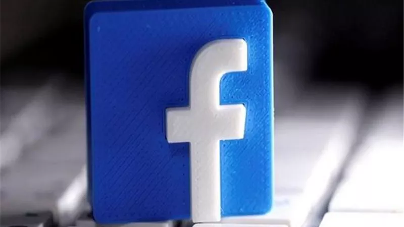 روسيا تفرض غرامات بقيمة 600 ألف دولار على فيس بوك