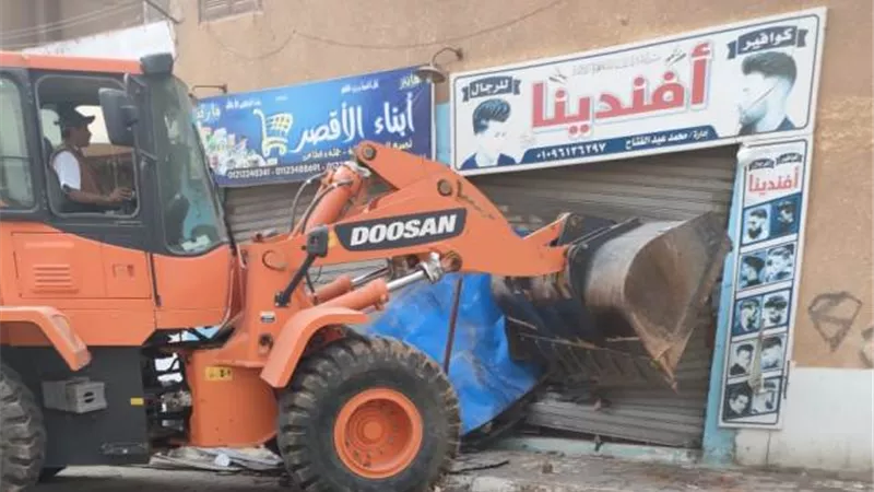 جهاز بدر يحرر 37 محضر إشغال فى حملة مكبرة بالتعاون مع شرطة المرافق.. بالصور