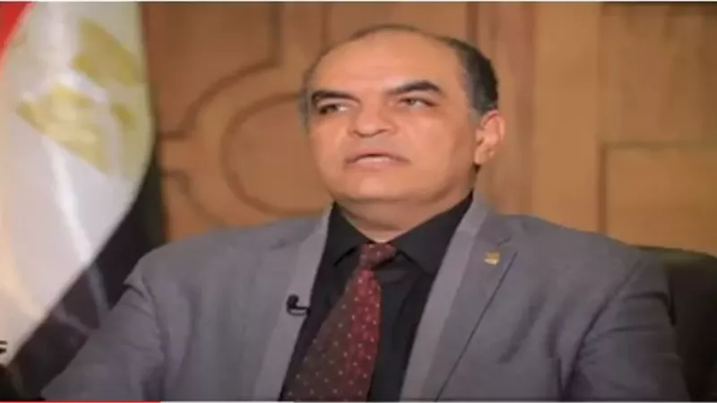 رئيس الحجر الزراعى: نسعى لتحويل مصر لمركز تصدير شتلات الفراولة للعالم.. فيديو