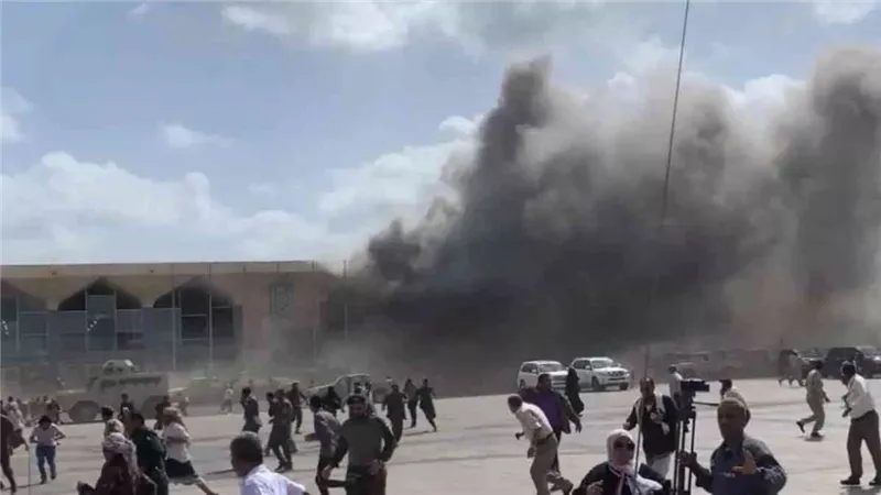 مصر تدين التفجير الإرهابي الذي استهدف محيط مطار عدن الدولي