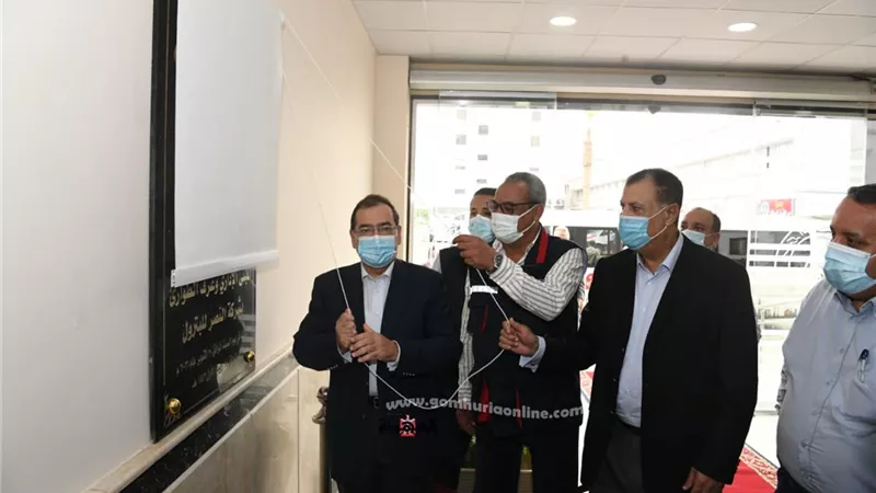 ينتج 1200 طن يومياً.. مصنع إنتاج الأسفلت بالسويس لتصنيع البترول بتكلفة استثمارية 61 مليون دولار