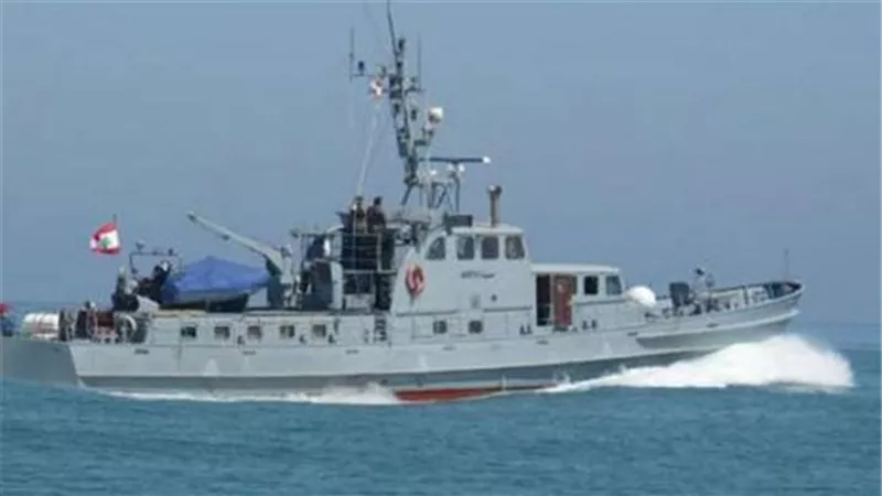الجيش اللبناني: إحباط تهريب 54 شخصا بطريقة غير شرعية عبر البحر بطرابلس