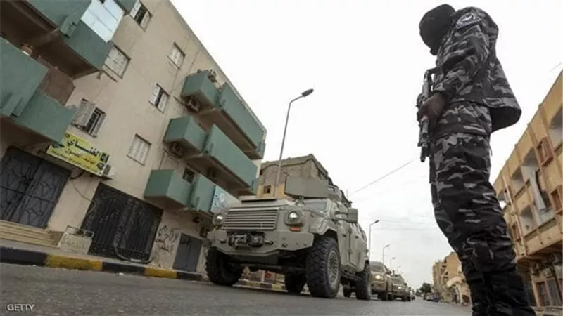 الجيش اللبناني: إحباط تهريب 54 شخصا بطريقة غير شرعية عبر البحر بطرابلس