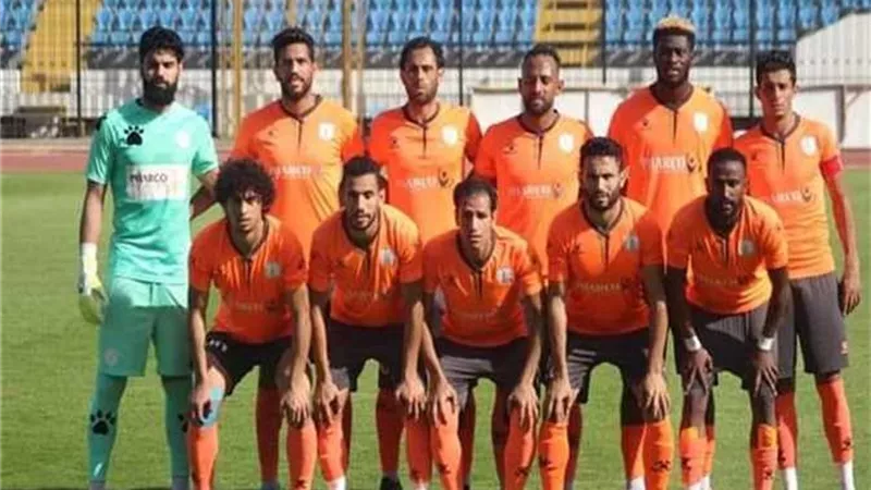 عمرو جمال يقود هجوم فاركو امام بيراميدز