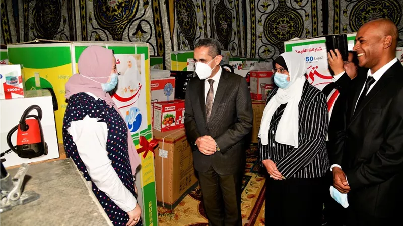 محافظ الغربية يسلم جهاز ٥٠ عروسة ضمن مبادرة 