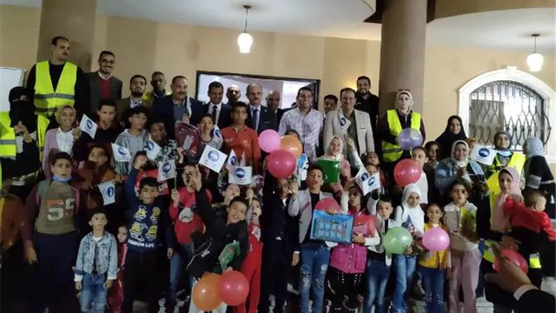 مستقبل وطن مدينة بدر يوزع 120 هدية على التلاميذ المتفوقين وشهادة تقدير للمدرسين.. بالفيديو