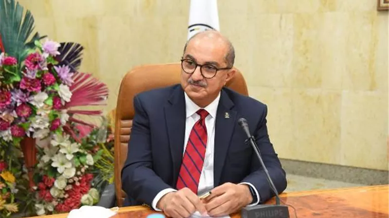 رئيس جامعة أسيوط يشهد غداً أول احتفالية من نوعها للتميز المعملي