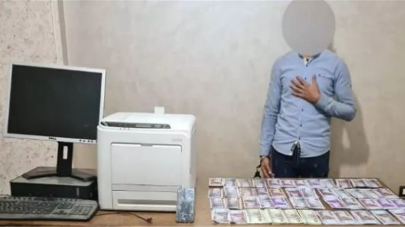 أعلن على الفيس بوك .. ضبط شخص لترويجه العملات المقلدة بالغربية