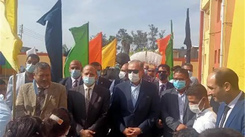محافظ كفرالشيخ يفتتح مدرسة كريم العزب الثانوية ببلطيم..صور