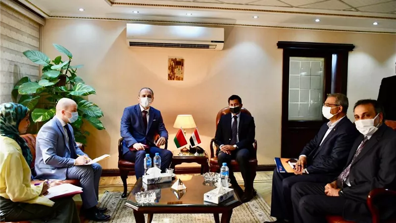 وزير الشباب يبحث مع سفير بيلاروسيا بالقاهرة التعاون المشترك